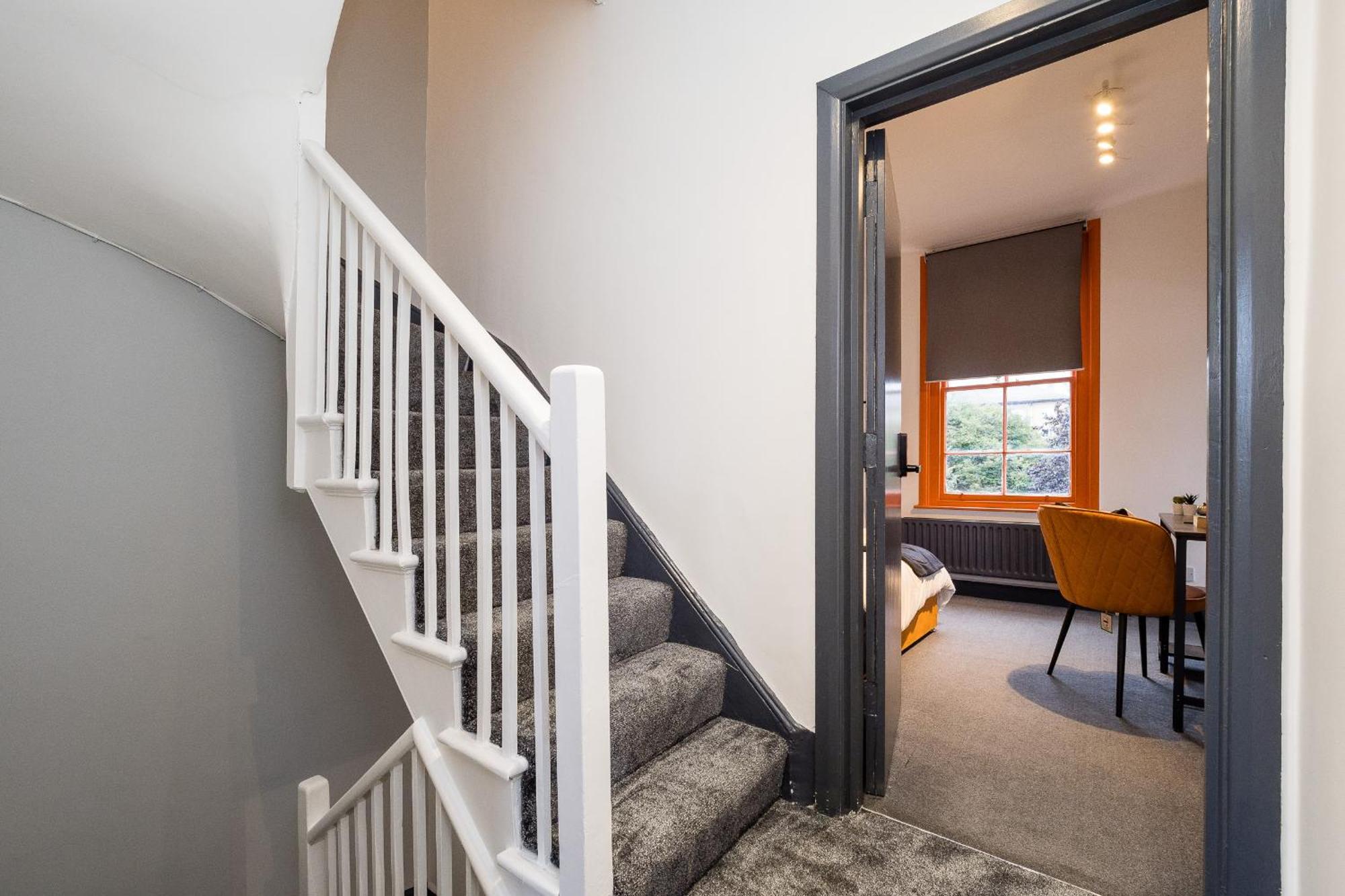 Spacious 6 Ensuite Bedroom House In Central London Exteriör bild
