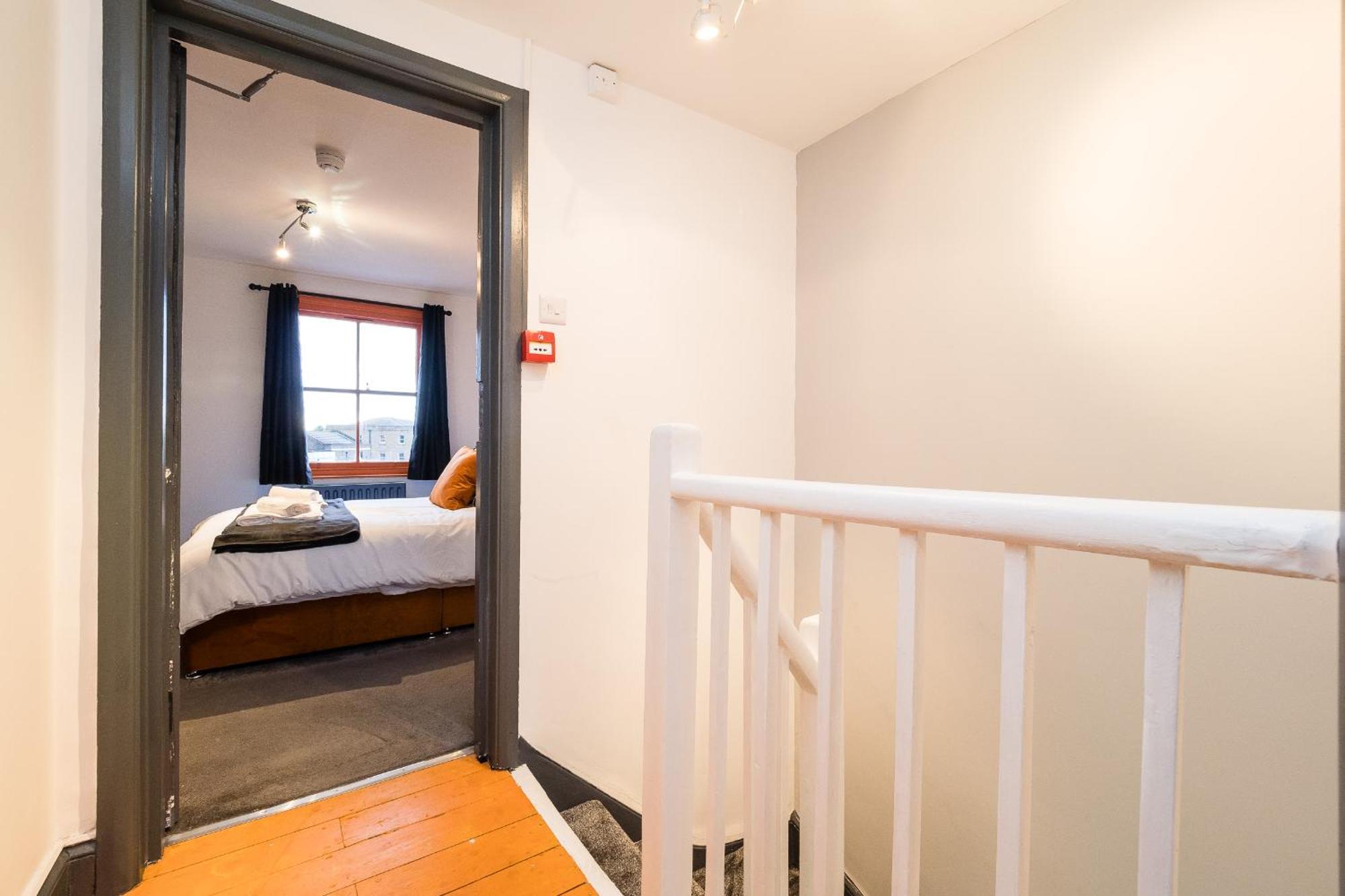 Spacious 6 Ensuite Bedroom House In Central London Exteriör bild