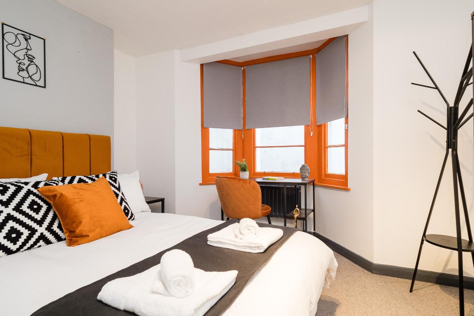 Spacious 6 Ensuite Bedroom House In Central London Exteriör bild